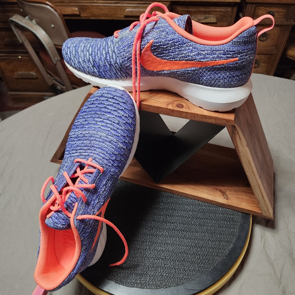 Nike Flyknit Rosherun Persian Violet / Hot Lava Mens Size 10.5 - Picture 11 of 15